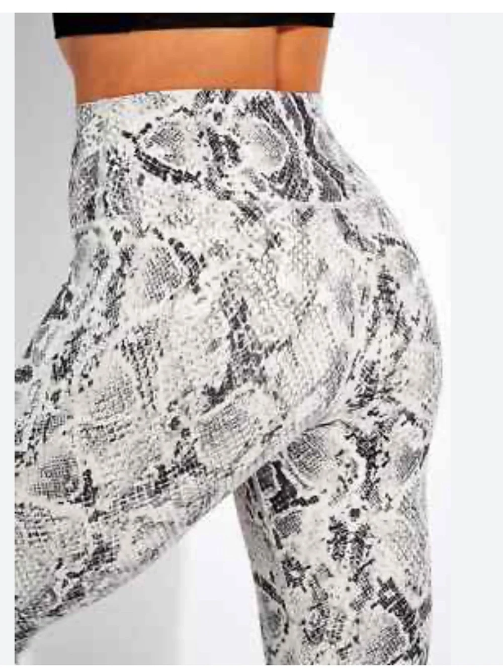 NWT Alo Yoga High Waist Snakeskin Vapor Leggings in Bone - S